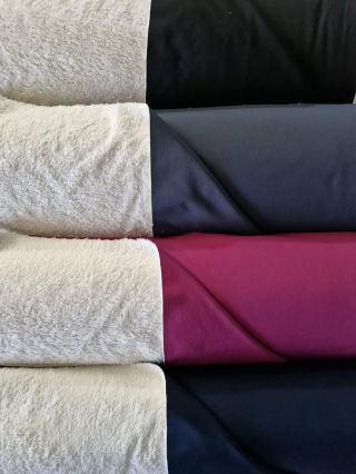 🔁 ZNOVU SKLADEM! Náš oblíbený softshell s beránkem bez žíhání je zpět — rovnou ve 4 barvách 🤍 Ideální čas pustit se do...